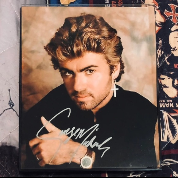 GEORGE MICHAEL Vintage Signed 8X10 Framed Photo - Picture 1 of 4